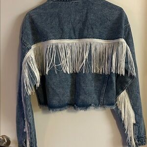 🤍 BNWT Fever City Fringe Cropped Denim Jean Jacket | Western Coastal Cowgirl 🤠